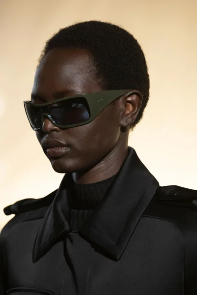 Look 37